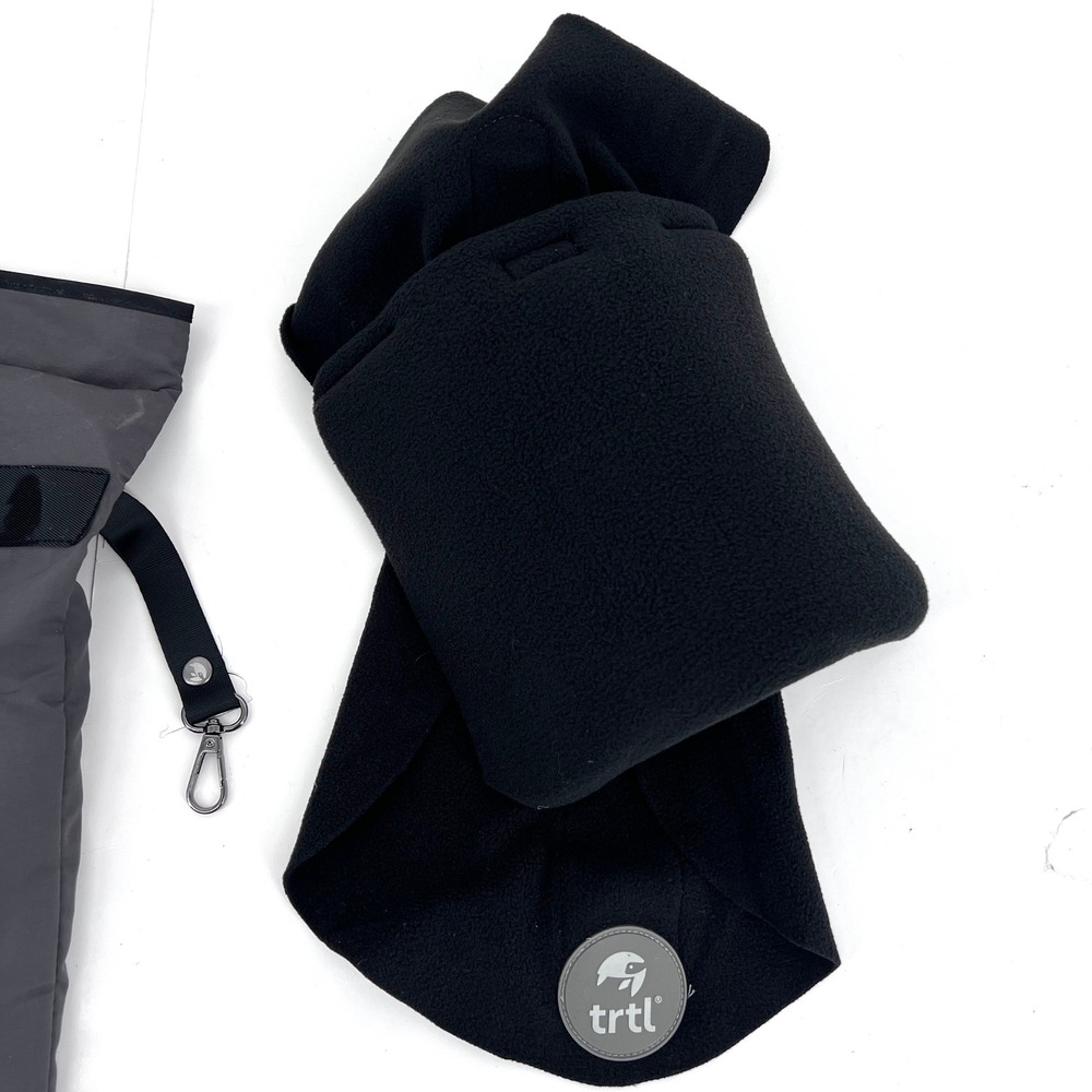 Trtl Travel Neck Pillow Black with Gray Bag NWT